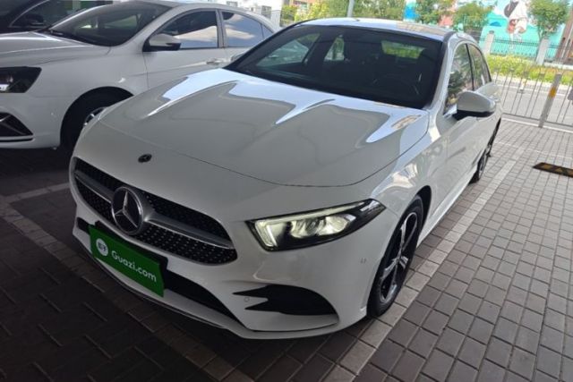 Używany Mercedes-Benz A-Class 2022 Second Facelift A 200 L Sport Sedan Fashion Version