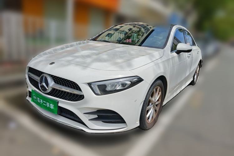 Used Mercedes-Benz A-Class 2022 A 200 L Sport Sedan Dynamic Model Guazi used car, China used car export, Used car for sale, Used cars, Cheapest cars for sale