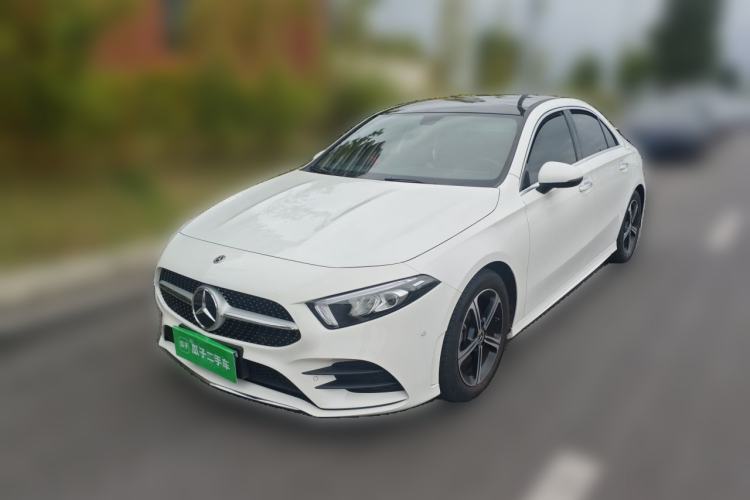 Used Mercedes-Benz A-Class 2022 Revised Version A 200 L Sport Sedan Fashionable Style Guazi used car, China used car export, Used car for sale, Used  cars, Cheapest cars for sale