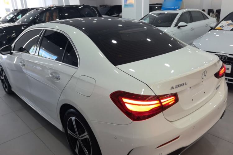 Used Mercedes-Benz A-Class 2022 Revised Version A 200 L Sport Sedan Fashionable Style Rear Left 45 Deg