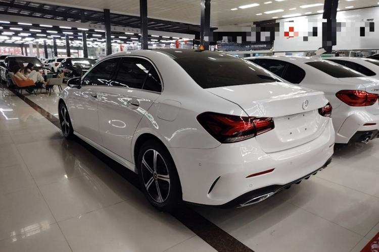 Used Mercedes-Benz A-Class 2022 Revised Version A 200 L Sport Sedan Fashionable Style Rear Left 45 Deg