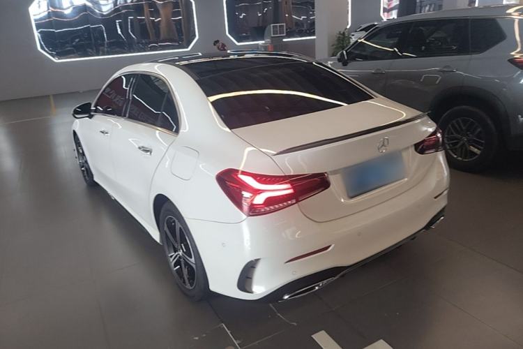Used Mercedes-Benz A-Class 2022 Revised Version A 200 L Sport Sedan Fashionable Style Rear Left 45 Deg