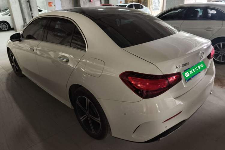 Used Mercedes-Benz A-Class 2022 Revised Version A 200 L Sport Sedan Fashionable Style Rear Left 45 Deg