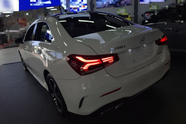 Used Mercedes-Benz A-Class 2022 Revised Version A 200 L Sport Sedan Fashionable Style Rear Left 45 Deg