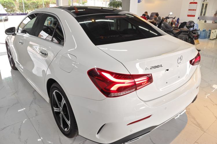 Used Mercedes-Benz A-Class 2022 Revised Version A 200 L Sport Sedan Fashionable Style Rear Left 45 Deg