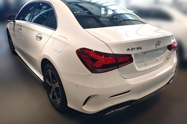 Used Mercedes-Benz A-Class 2022 Revised Version A 200 L Sport Sedan Fashionable Style Rear Left 45 Deg