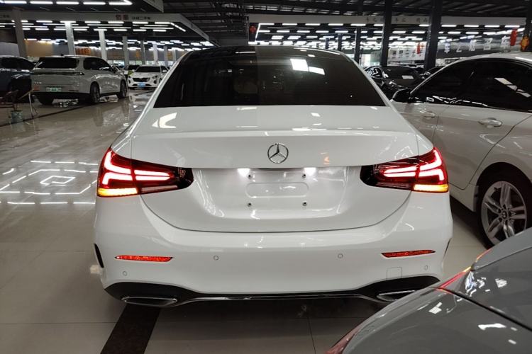 Used Mercedes-Benz A-Class 2022 Revised Version A 200 L Sport Sedan Fashionable Style Rear