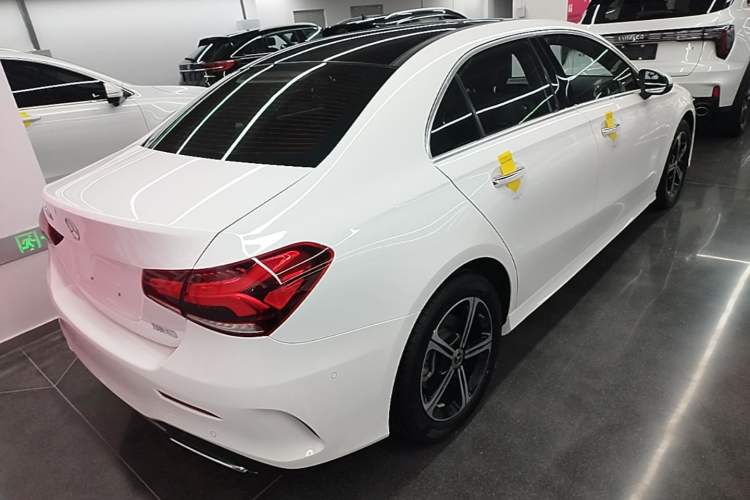 Used Mercedes-Benz A-Class 2022 Revised Version A 200 L Sport Sedan Fashionable Style Rear
