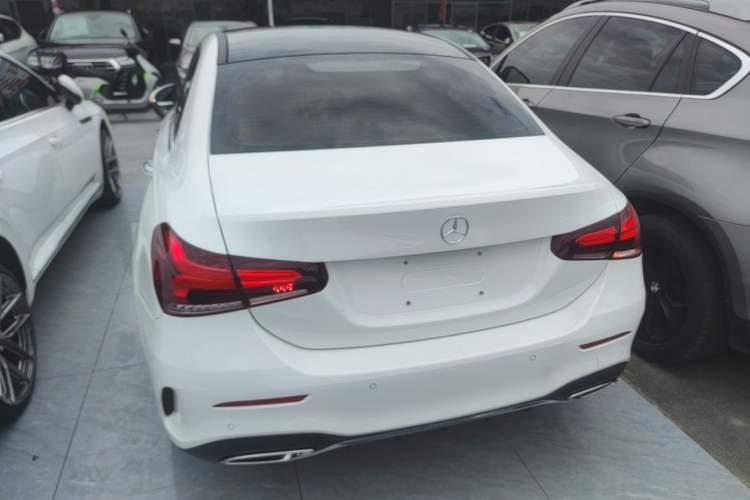 Used Mercedes-Benz A-Class 2022 Revised Version A 200 L Sport Sedan Fashionable Style Rear