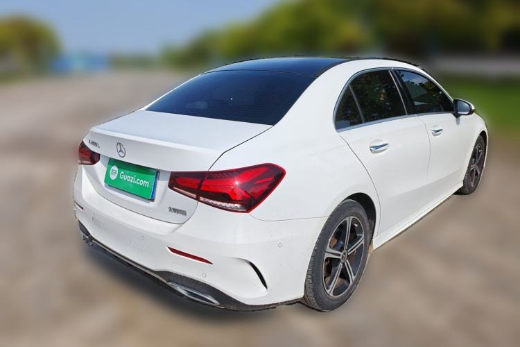 Used Mercedes-Benz A-Class 2022 Revised Version A 200 L Sport Sedan Fashionable Style Rear Right 45 Deg