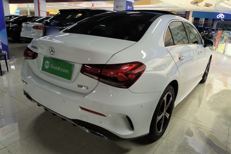 Used Mercedes-Benz A-Class 2022 Revised Version A 200 L Sport Sedan Fashionable Style Rear Right 45 Deg