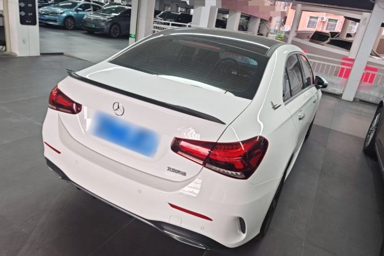 Used Mercedes-Benz A-Class 2022 Revised Version A 200 L Sport Sedan Fashionable Style Rear Right 45 Deg