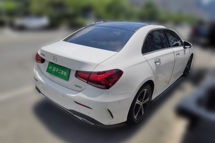 Used Mercedes-Benz A-Class 2022 Revised Version A 200 L Sport Sedan Fashionable Style Rear Right 45 Deg