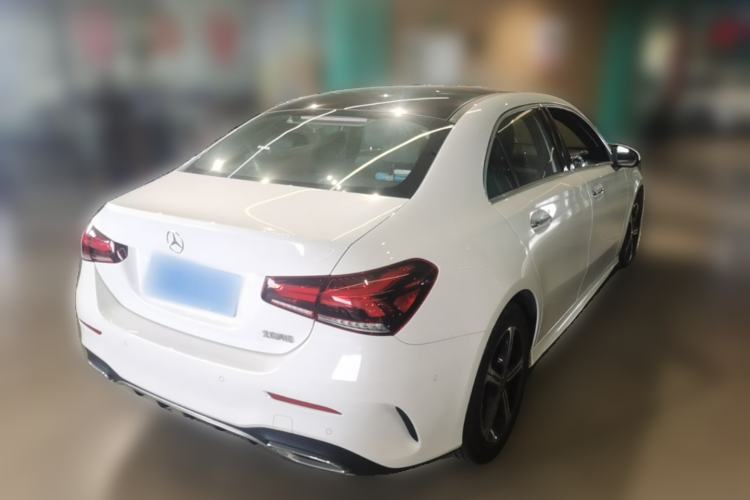Used Mercedes-Benz A-Class 2022 Revised Version A 200 L Sport Sedan Fashionable Style Rear Right 45 Deg