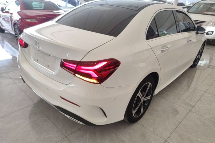 Used Mercedes-Benz A-Class 2022 Revised Version A 200 L Sport Sedan Fashionable Style Rear Right 45 Deg