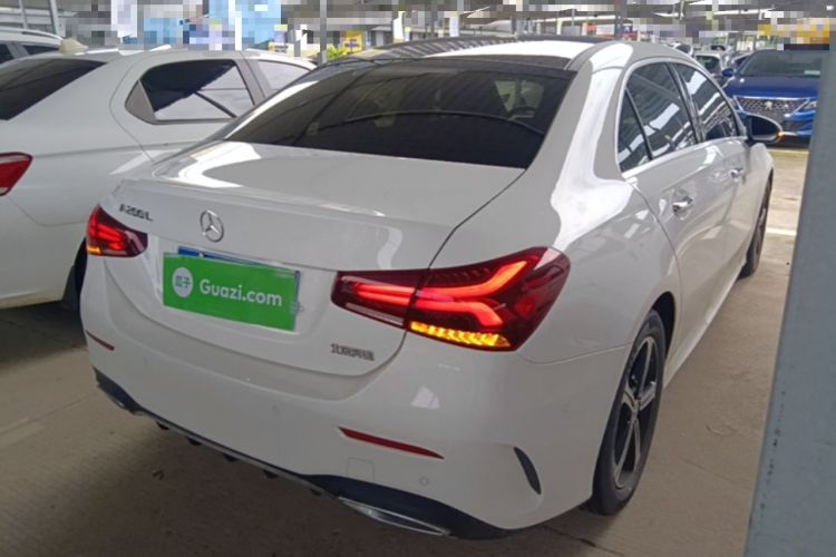 Used Mercedes-Benz A-Class 2022 Revised Version A 200 L Sport Sedan Fashionable Style Rear Right 45 Deg