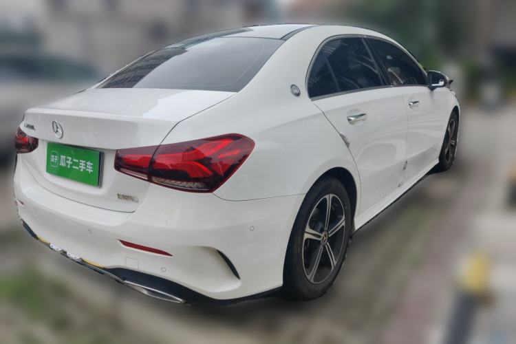Used Mercedes-Benz A-Class 2022 Revised Version A 200 L Sport Sedan Fashionable Style Rear Right 45 Deg