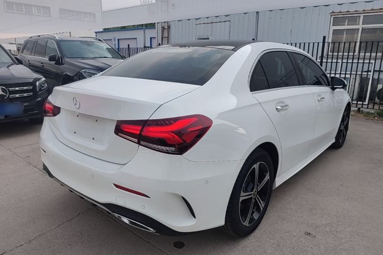Used Mercedes-Benz A-Class 2022 Revised Version A 200 L Sport Sedan Fashionable Style Rear Right 45 Deg