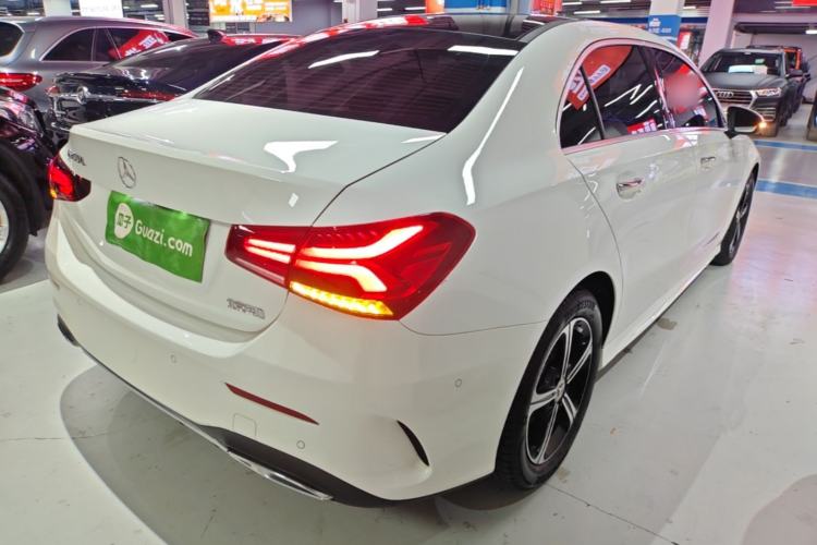 Used Mercedes-Benz A-Class 2022 Revised Version A 200 L Sport Sedan Fashionable Style Rear Right 45 Deg