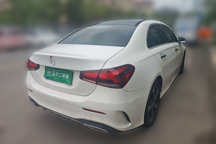 Used Mercedes-Benz A-Class 2022 Revised Version A 200 L Sport Sedan Fashionable Style Rear Right 45 Deg