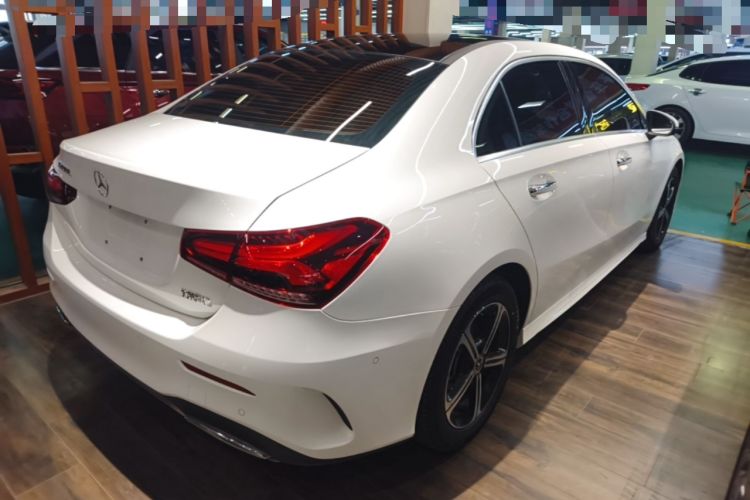 Used Mercedes-Benz A-Class 2022 Revised Version A 200 L Sport Sedan Fashionable Style Rear Right 45 Deg