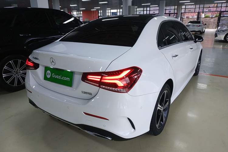 Used Mercedes-Benz A-Class 2022 Revised Version A 200 L Sport Sedan Fashionable Style Rear Right 45 Deg