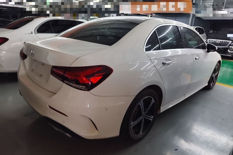 Used Mercedes-Benz A-Class 2022 Revised Version A 200 L Sport Sedan Fashionable Style Rear Right 45 Deg