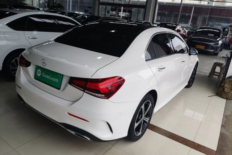 Used Mercedes-Benz A-Class 2022 Revised Version A 200 L Sport Sedan Fashionable Style Rear Right 45 Deg