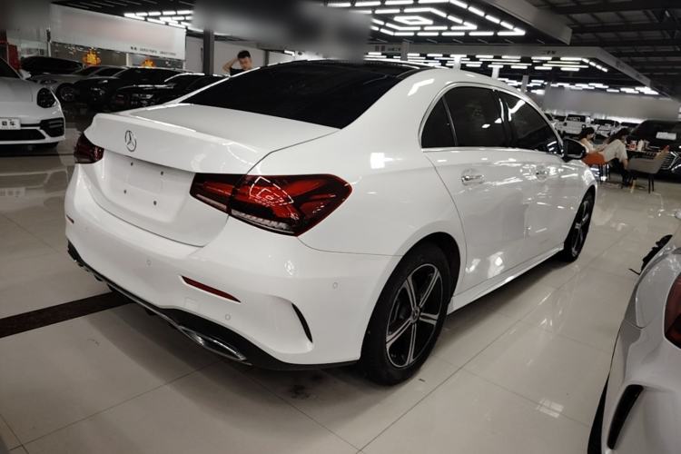 Used Mercedes-Benz A-Class 2022 Revised Version A 200 L Sport Sedan Fashionable Style Rear Right 45 Deg