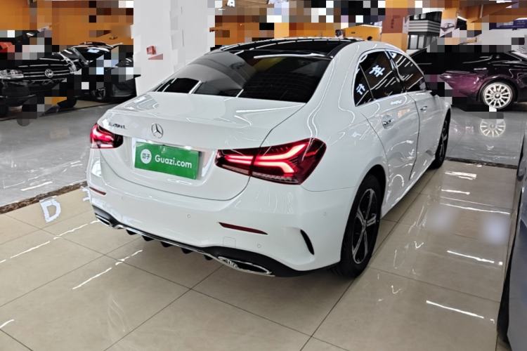Used Mercedes-Benz A-Class 2022 Revised Version A 200 L Sport Sedan Fashionable Style Rear Right 45 Deg