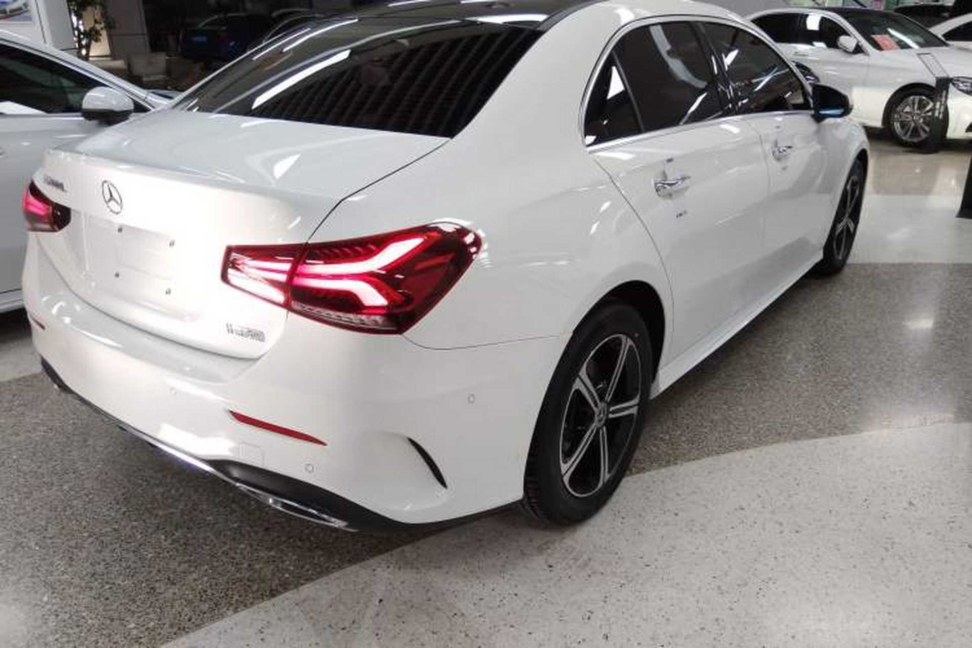 Used Mercedes-Benz A-Class 2022 Revised Version A 200 L Sport Sedan Fashionable Style Rear Right 45 Deg