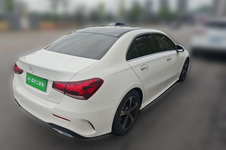 Used Mercedes-Benz A-Class 2022 Revised Version A 200 L Sport Sedan Fashionable Style Rear Right 45 Deg