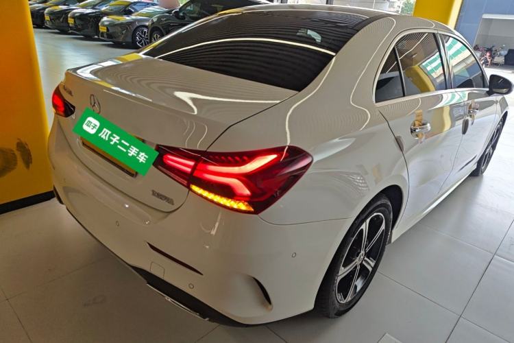 Used Mercedes-Benz A-Class 2022 Revised Version A 200 L Sport Sedan Fashionable Style Rear Right 45 Deg