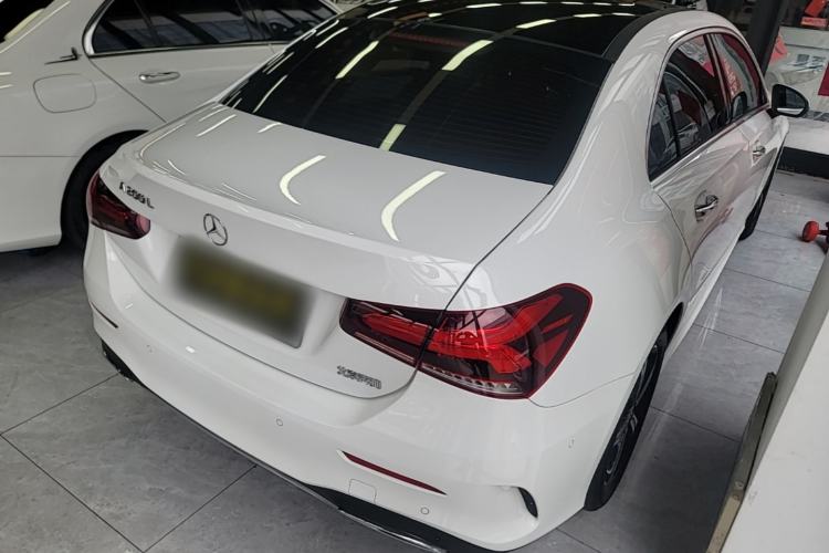 Used Mercedes-Benz A-Class 2022 Revised Version A 200 L Sport Sedan Fashionable Style Rear Right 45 Deg