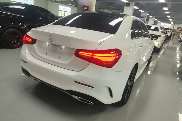 Used Mercedes-Benz A-Class 2022 Revised Version A 200 L Sport Sedan Fashionable Style Rear Right 45 Deg