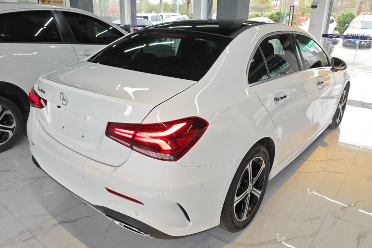 Used Mercedes-Benz A-Class 2022 Revised Version A 200 L Sport Sedan Fashionable Style Rear Right 45 Deg
