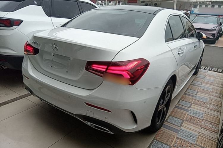 Used Mercedes-Benz A-Class 2022 Revised Version A 200 L Sport Sedan Fashionable Style Rear Right 45 Deg