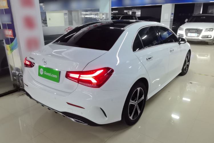 Used Mercedes-Benz A-Class 2022 Revised Version A 200 L Sport Sedan Fashionable Style Rear Right 45 Deg