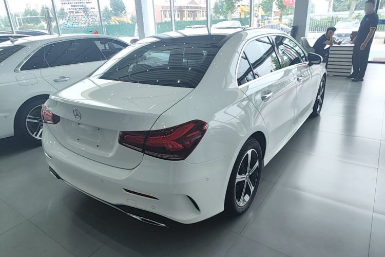 Used Mercedes-Benz A-Class 2022 Revised Version A 200 L Sport Sedan Fashionable Style Rear Right 45 Deg