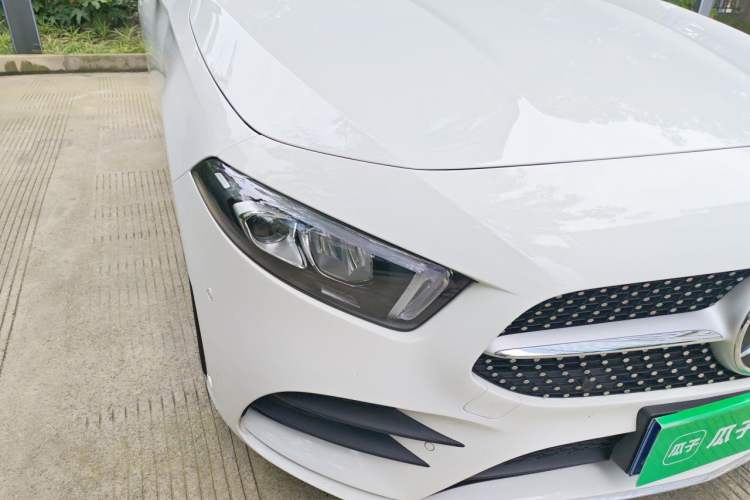 Used Mercedes-Benz A-Class 2022 Revised Version A 200 L Sport Sedan Fashionable Style Right Front Headlight