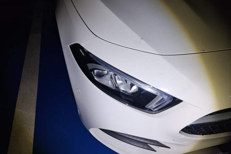 Used Mercedes-Benz A-Class 2022 Restyled A 200 L Sport Sedan Fashion Version Right Front Headlight