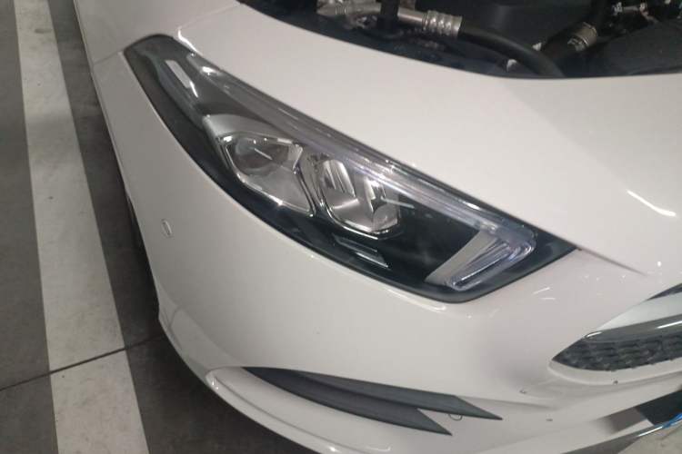 Used Mercedes-Benz A-Class 2022 Restyled A 200 L Sport Sedan Fashion Version Right Front Headlight
