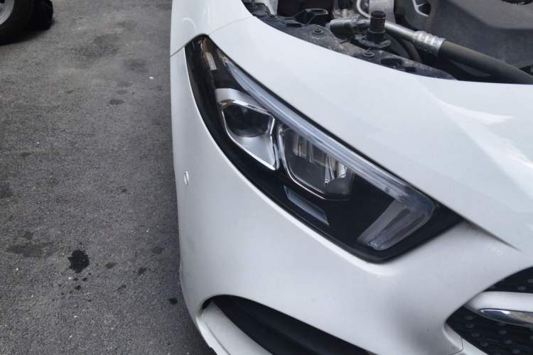 Used Mercedes-Benz A-Class 2022 Revised Version A 200 L Sport Sedan Fashionable Style Right Front Headlight
