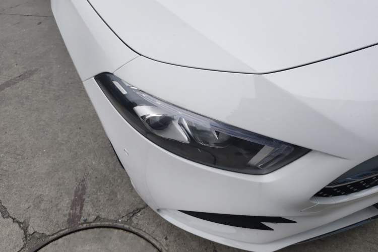 Used Mercedes-Benz A-Class 2022 Revised Version A 200 L Sport Sedan Fashionable Style Right Front Headlight