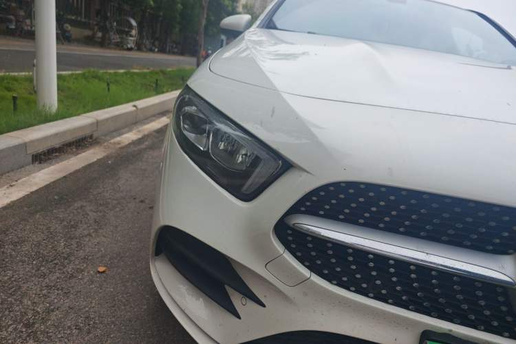 Used Mercedes-Benz A-Class 2022 Revised Version A 200 L Sport Sedan Fashionable Style Right Front Headlight