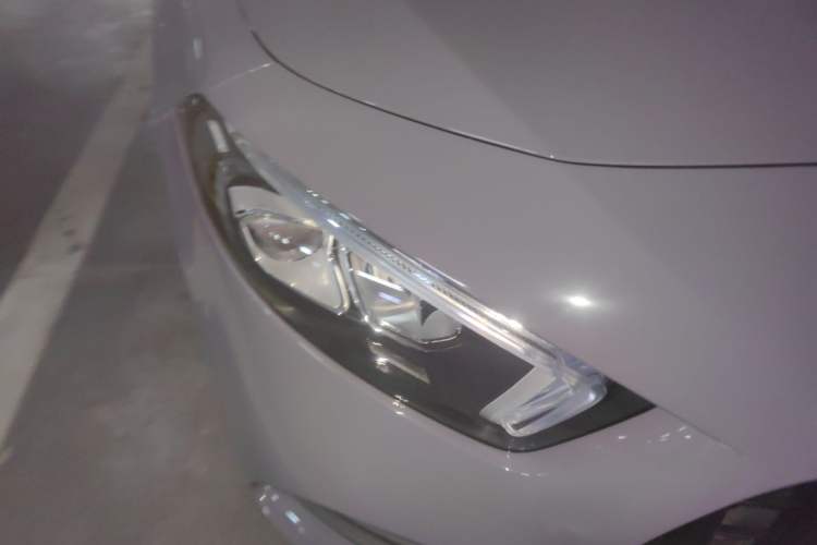 Used Mercedes-Benz A-Class 2022 Restyled A 200 L Sport Sedan Fashion Version Right Front Headlight