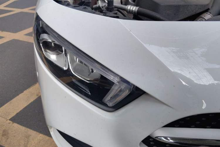 Used Mercedes-Benz A-Class 2022 Restyled A 200 L Sport Sedan Fashion Version Right Front Headlight
