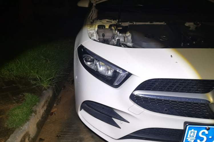Used Mercedes-Benz A-Class 2022 Second Facelift A 200 L Sport Sedan Fashion Version Right Front Headlight