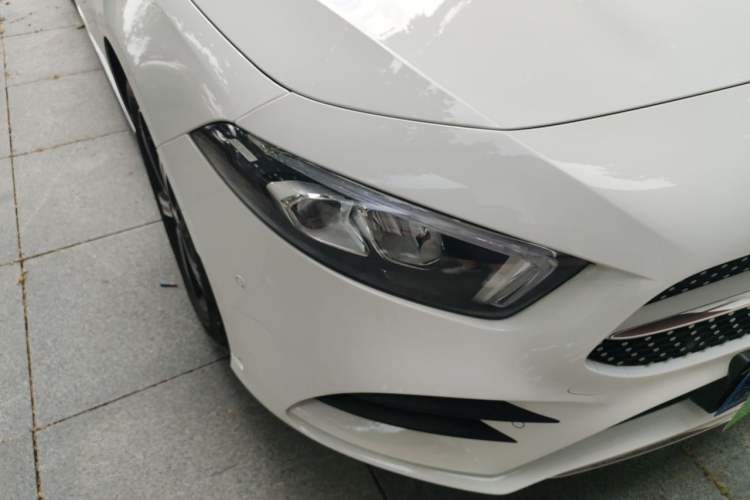 Used Mercedes-Benz A-Class 2022 Revised Version A 200 L Sport Sedan Fashionable Style Right Front Headlight