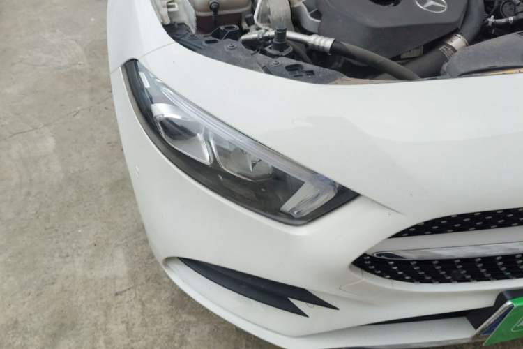 Used Mercedes-Benz A-Class 2022 Second Facelift A 200 L Sport Sedan Fashion Version Right Front Headlight